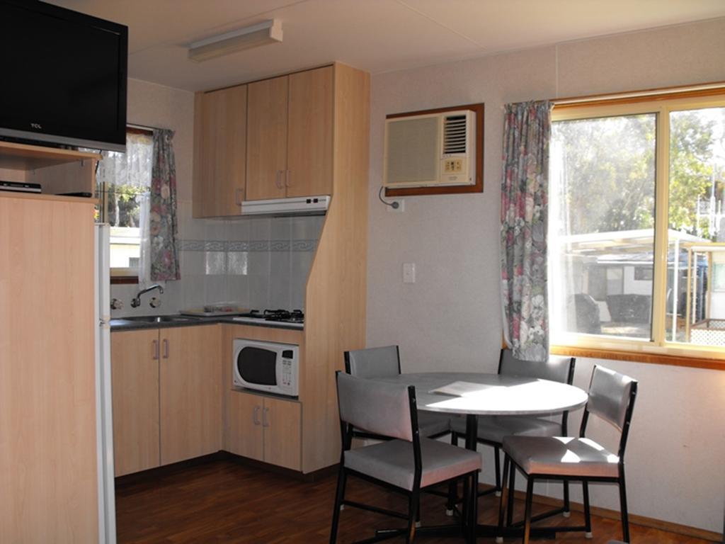 Smugglers Cove Holiday Village Forster Pokoj fotografie