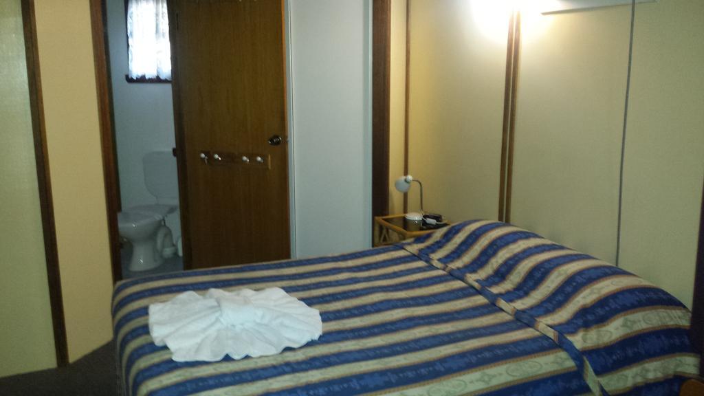 Smugglers Cove Holiday Village Forster Pokoj fotografie